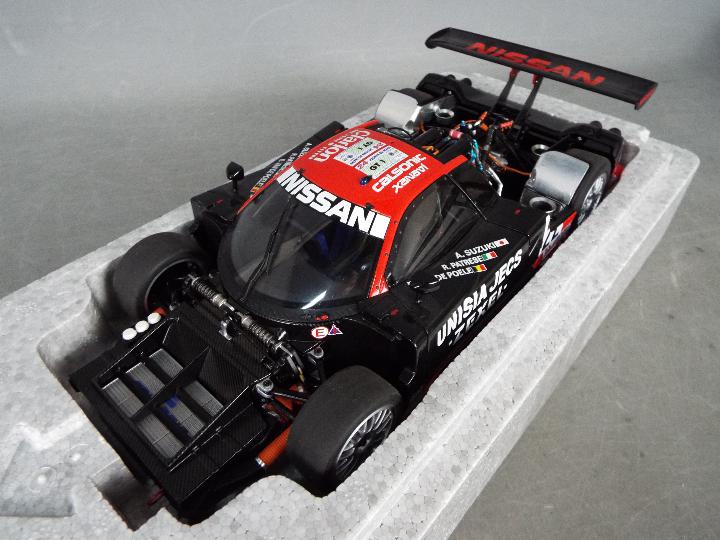 AUTOart - Nissan R390 GT1 Le Mans car in 1:18 scale. - Image 4 of 6