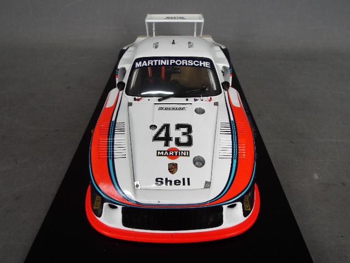 Spark - Porsche 935/78 Le Mans # 18S030 in 1:18 scale The car appears Mint but there is an aerial - Image 3 of 7