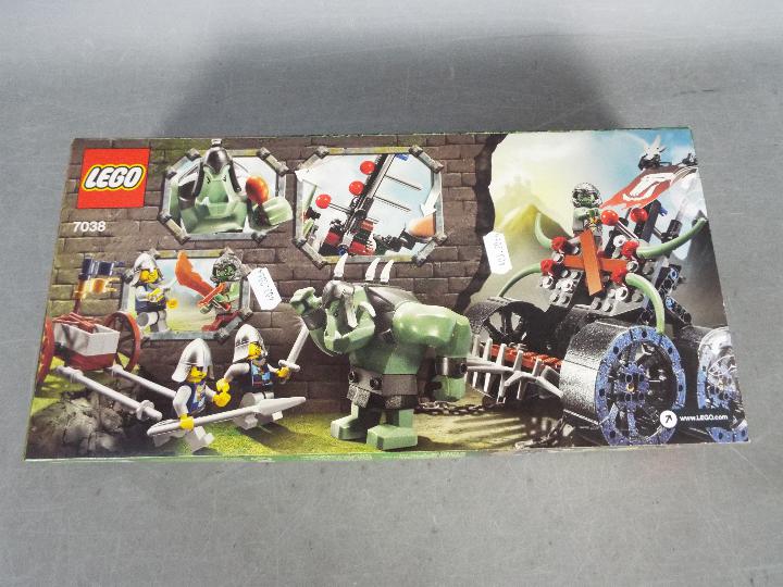 LEGO - 7038 - Castle Fantasy Era Troll Assault Wagon Construction set. - Image 2 of 2