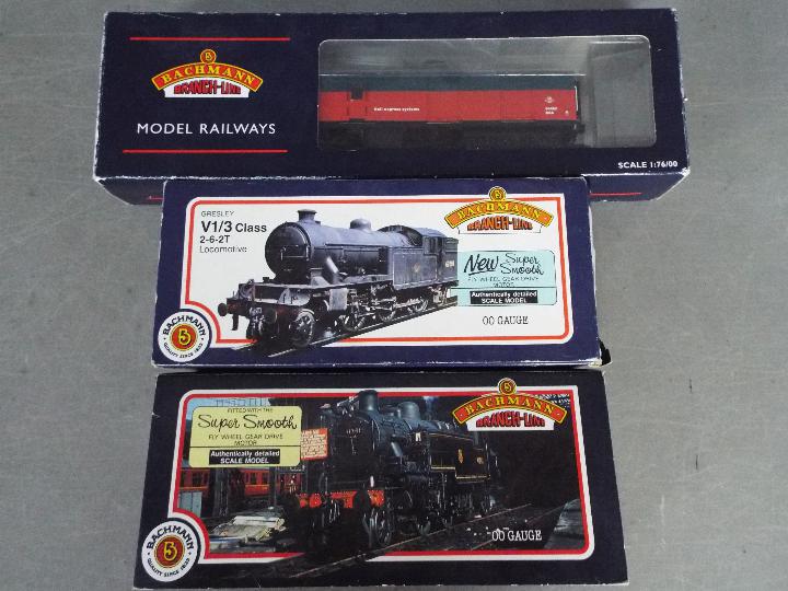 Bachmann - Two boxed OO gauge steam locomotives with a boxed item of rolling stock by Bachmann. - Image 4 of 4