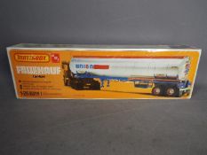 Matchbox, AMT - A Factor Sealed Matchbox AMT PK-6606 Fruehauf Tanker 1:25 scale plastic model kit.