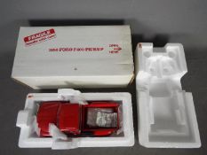 Danbury Mint - 1956 Ford F-100 Pickup Truck in 1:24 scale.