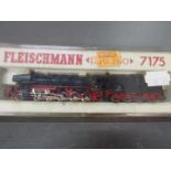 Fleischmann - A boxed Fleischmann #7175 N gauge 2-10-0 steam locomotive and tender 050 058-7 in DB