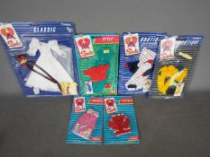 6 x mint on card Pedigree Sindy outfits.