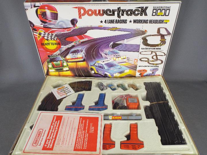 Matchbox - Unused Powertrack 4 Lane Racing Set with Working Lights # PT-8000.