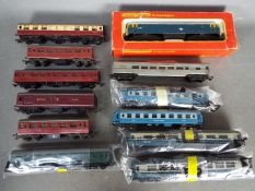 Hornby - Tri-ang - A mixed lot of 1 x loco and 10 x coaches including a repainted Brush Type 4