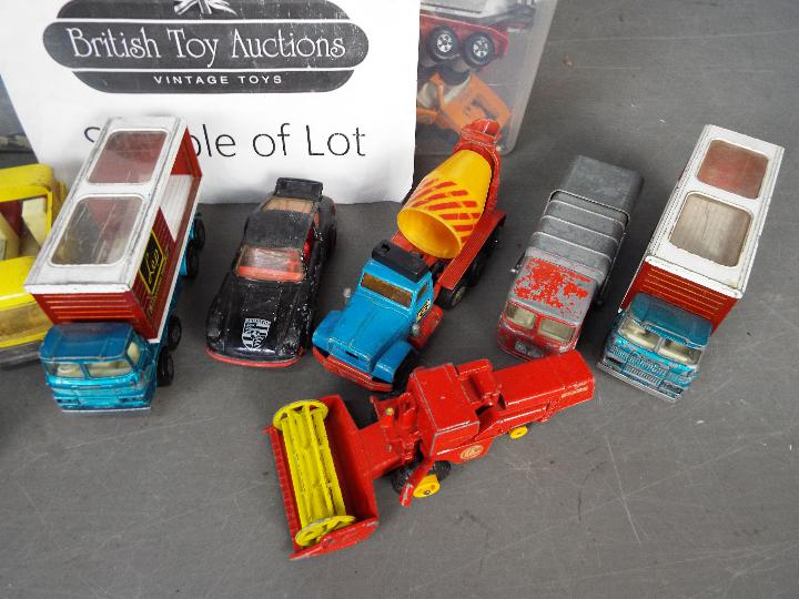 Matchbox - A lot of over 70 loose Matchbox vehicles in several scales including #K-14 Scammell - Image 3 of 4