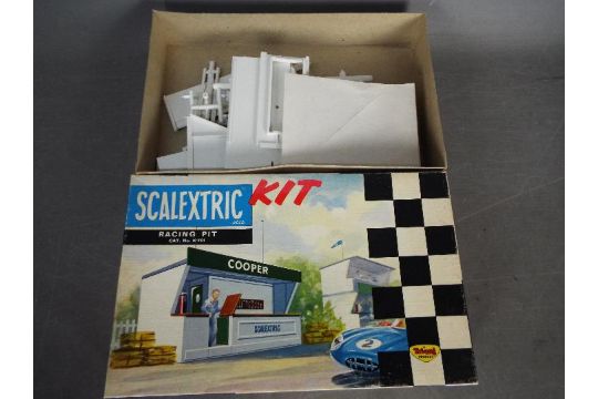 Scalextric, Triang, - Image 3 of 3