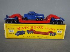 Matchbox - Boxed Major Pack M-6 Scammell Pickfords 18 wheel tractor and transporter in blue and red