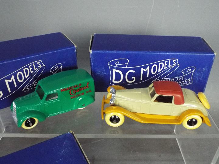 DG Models - A group of three boxed diecast model vehicles from DG Models. - Image 3 of 3