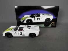 Exoto Motorbox - Gold Label - A Porsche 910 Nurburgring 1000Km racing car in 1:18 scale.