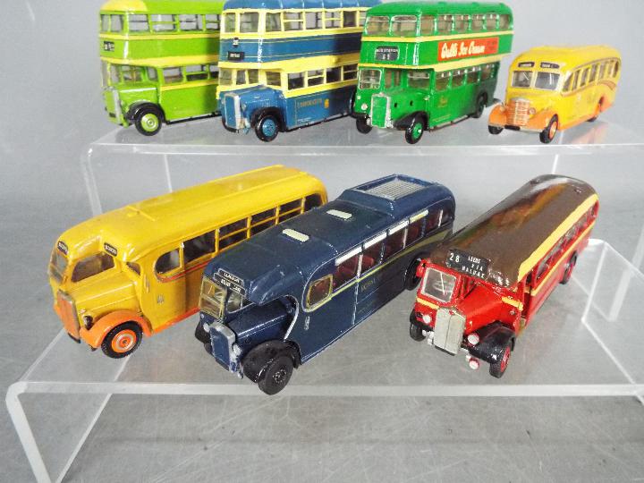 Ambrico, Westward - A fleet of seven built 1:76 scale white metal model buses. - Image 2 of 3