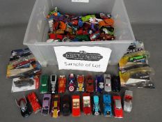 Hot Wheels - A lot of over 150 loose and 4 carded vehicles including Ford Mustang, VW Baja Bug,