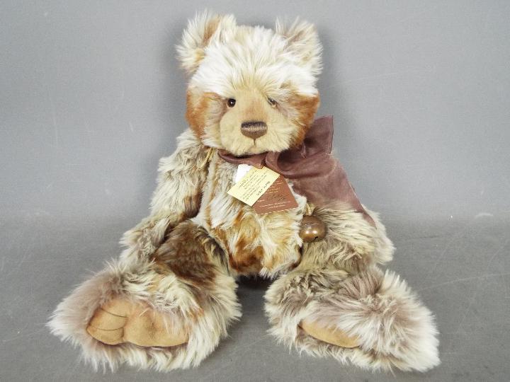 Charlie Bears - Blyton designed by Isabelle Lee in 2012 for the Isabelle collection. # SJ5029.