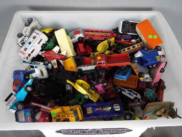 Matchbox - A lot of over 150 loose diecast vehicles including Ford Escort Cabriolet, Ferrari F40, - Image 4 of 4