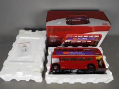 Sun Star - London Transport AEC Routemaster RM in 1:24 scale.