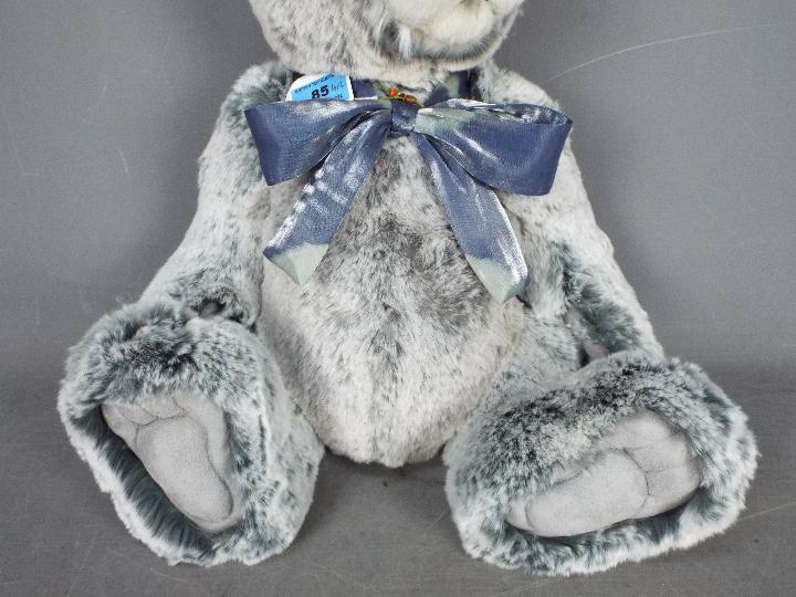 Charlie Bears - Nimbus designed by Isabelle Lee in 2014 for the Plush collection. # CB141420. - Image 3 of 6