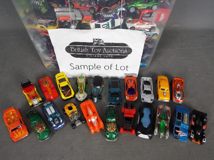 Hot Wheels - A large quantity of loose Hot Wheels cars including Holden commodore, Cunningham C4R, - Image 2 of 3