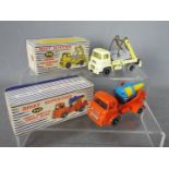 Dinky Toys - Two boxed Dinky Toys.