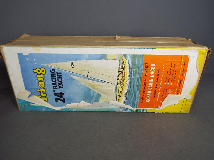Triang - A boxed Triang 24" Racing Yacht, Ocean Cabin Racer The model has a red hull, - Image 3 of 3