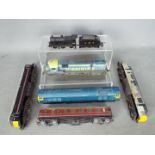 Tyco - Lima - Hornby - A group of 5 x unboxed locos and 1 x carriage including Tyco Alco Diesel,