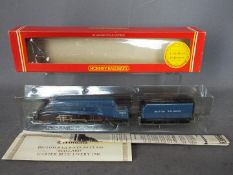 Hornby - an OO gauge Gresley A4 locomotive and tender 4-6-2 'Mallard' op no 60022, blue BR livery,
