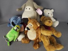 Keel Toys, Ark Toys - Gund - A group of 6 x soft toys including an Ark Toys parrot,