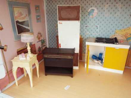 Sindy - Vintage Sindy Doll Super Home including some original Sindy fixtures, - Image 6 of 6