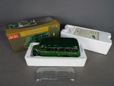 Sun Star - A boxed limited edition 1:24 scale Bedford OB in King Alfred Omnibus Company livery.