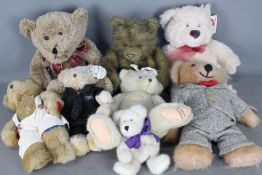 Tiger Electronics, Mumbles, Others - A collection of eight modern teddy bears.