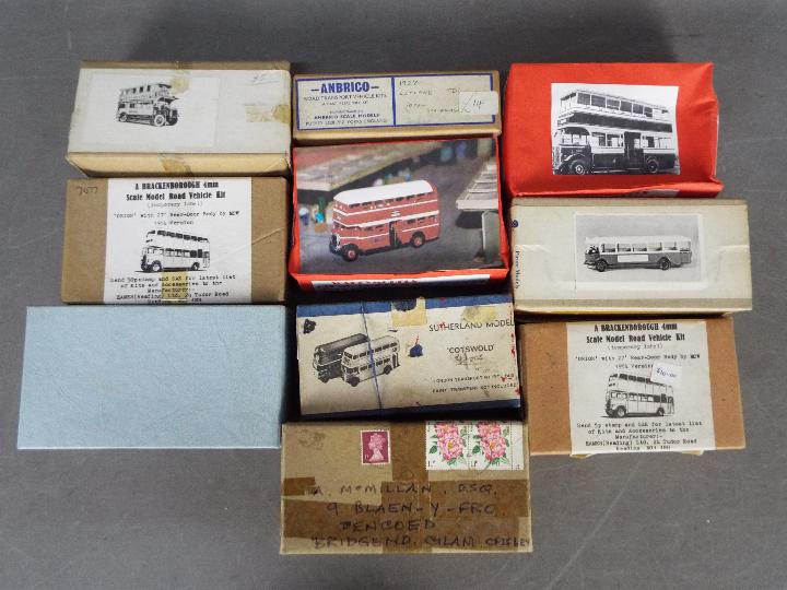 Anbrico - Pirate Models - Wakey Models - A collection of 10 x boxed 1:76 scale bus models some in