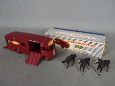 Dinky Toys - A boxed Dinky Toys #981 Horse Box 'British Railways Express Horse Box Hire Service'.