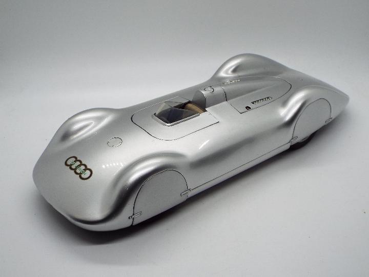 Auto Art, CSM, Revell - Three 1:18 scale diecast model cars. - Image 5 of 5