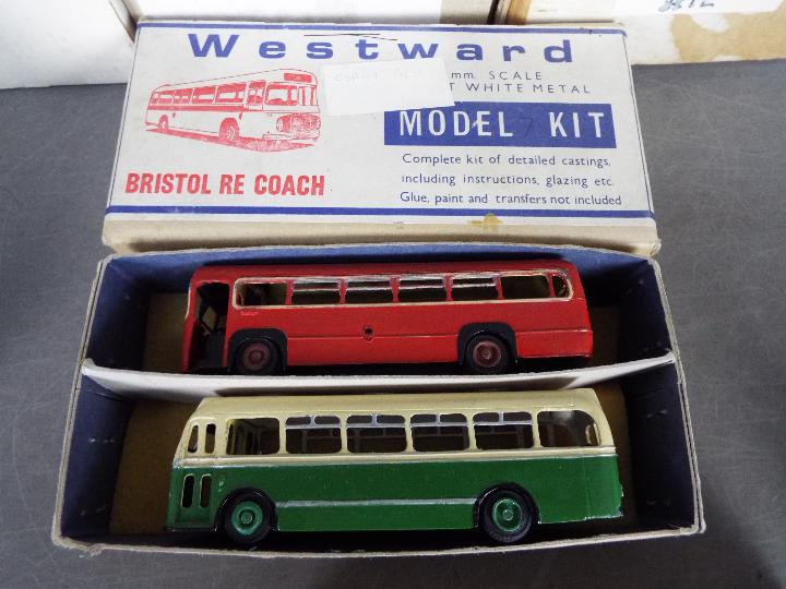 Little Bus Company - Westward - Classic Model Company - A group of 9 x boxed bus models in various - Image 2 of 2