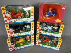Corgi - Noddy - A collection of 6 x Noddy In Toyland and The Muppet Show vehicles from 2001