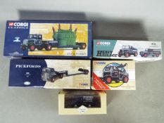 Corgi - A collection of 5 x boxed trucks in Pickfords livery including # 16601 Scammell Highwayman