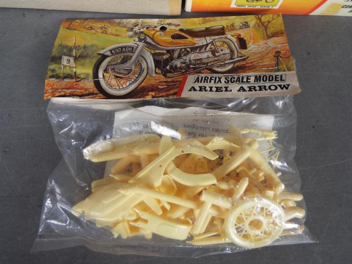 Airfix - Three vintage plastic model motorcycle kits. - Image 4 of 4