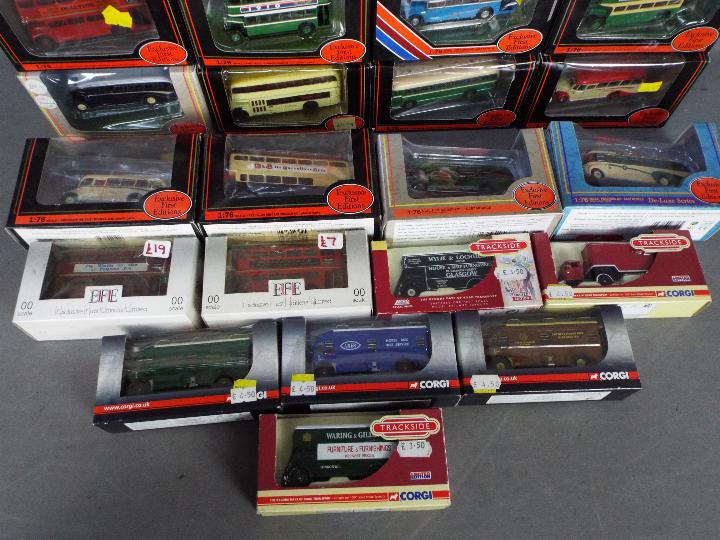 EFE - Corgi Trackside - A collection of 28 x boxed buses and trucks in 1:76 scale including # - Image 2 of 2