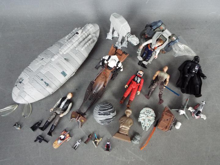 Galoob - Tonka - Kenner - Star Wars - A collection of Star Wars items including AT-AT,