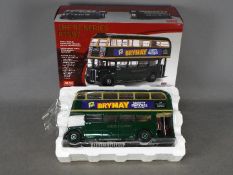 Sun Star - A boxed Sun Star Limited Edition #2925 1:24 scale diecast 1948 RT 597 model bus.