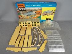 Hornby Dublo - A boxed # No. 5083 Terminal or Through Station Composite Kit.