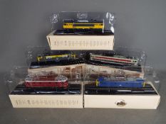 Atlas Editions - 5 x boxed limited edition 00 gauge Trains of The World models including 1960 BR