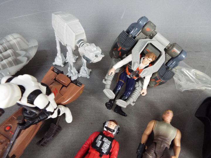 Galoob - Tonka - Kenner - Star Wars - A collection of Star Wars items including AT-AT, - Image 4 of 4