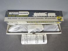 Wrenn Railways - an OO/HO gauge metal diecast 4-6-2 locomotive and tender,