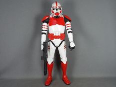 Jakks Pacific - Star Wars - A 31 inch Giant Size Clone Shock Trooper jointed figure with blaster