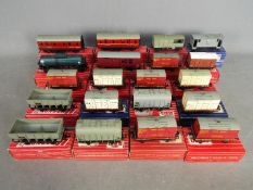 Hornby Dublo - A collection of 20 x boxed wagons including # 4644 21 Ton Hopper Wagon,