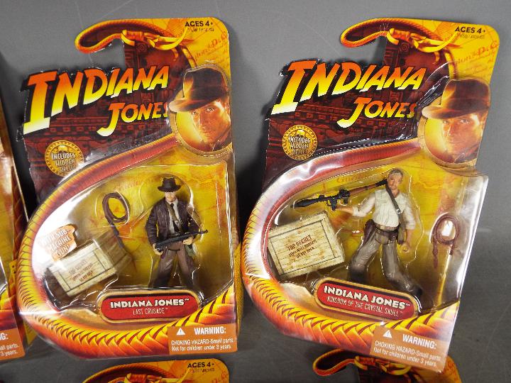 Hasbro - A collection of 8 x carded Indiana Jones figures including Colonel Vogel from Last Crusade, - Bild 2 aus 2