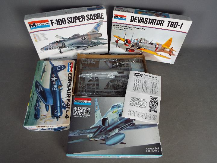 Monogram - A group of 4 x military aircraft kits in 1:48 scale including # 5416 F-100 Super Sabre, - Bild 2 aus 2