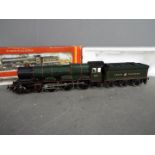 Hornby - A boxed 00 gauge 4-6-0 GWR King Class loco named King Henry VIII in Great Western dark