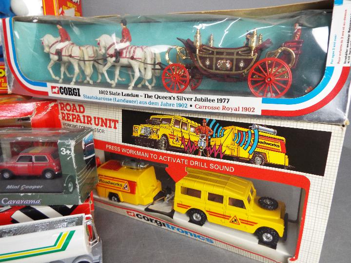 Corgi - Tonka - Peter Pan Playthings - A lot of vintage cars and toys including # 1009 Corgitronics - Image 2 of 2